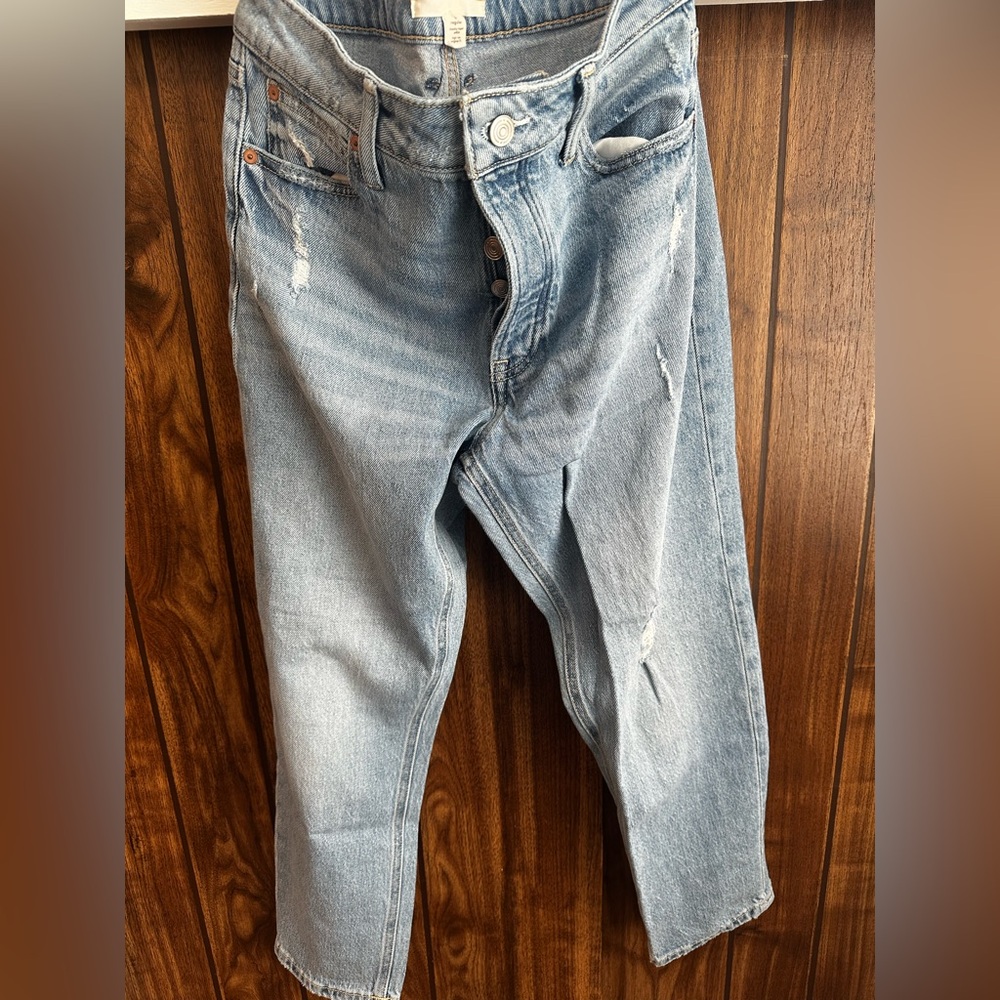 Maurices Light Blue Distressed Women's Ankle Jeans- cheeky taper